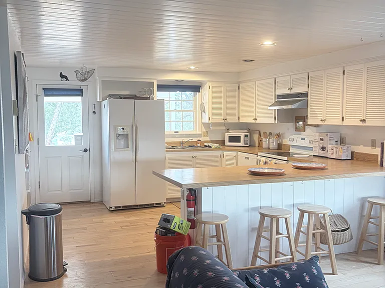 5231 State Highway 140 — Photo 17