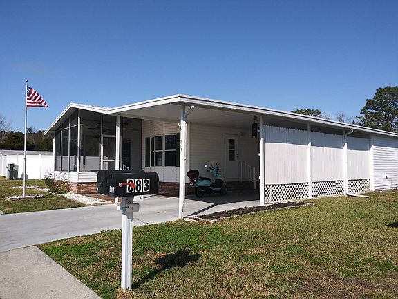 2nd image of 867 SE Oakgrove Ter