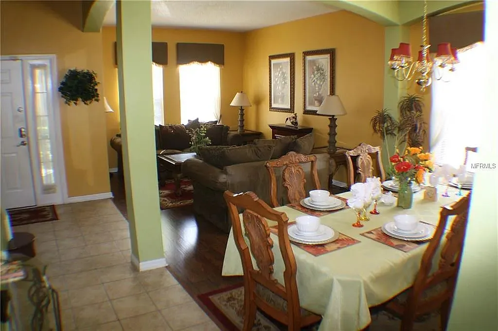 7 bed, 3123 sqft, $3,500 — Photo 3
