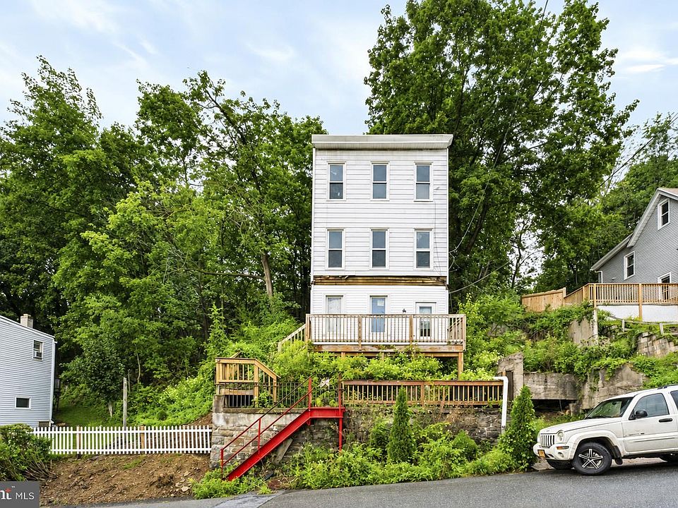1st image of 408 Front St