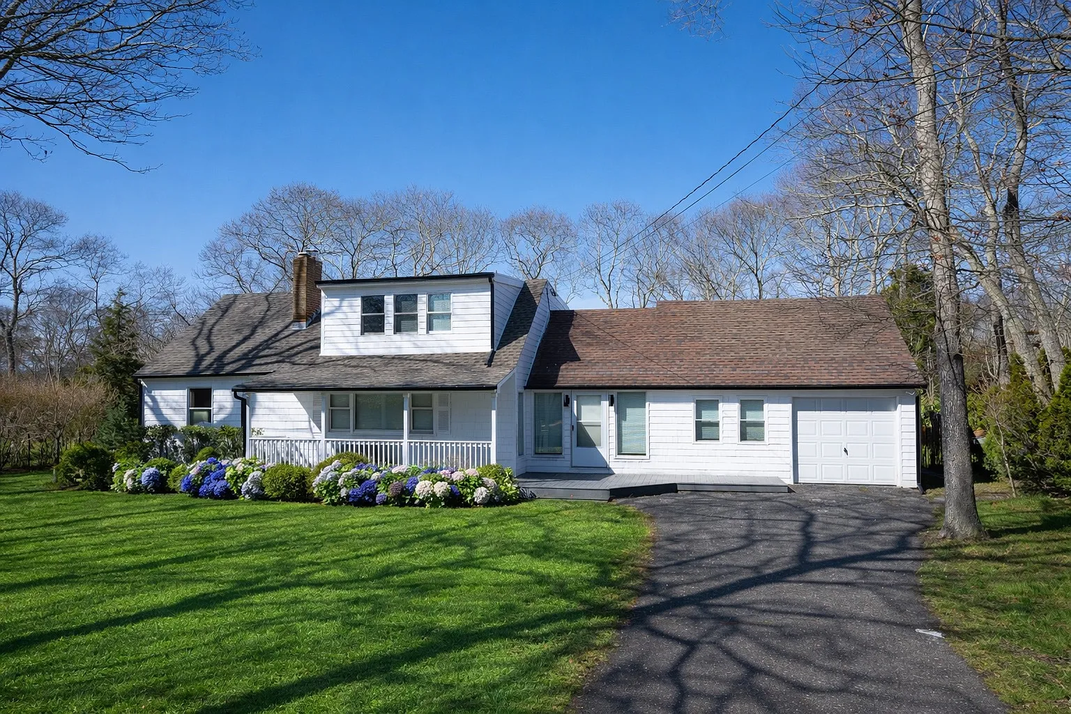 Newly Designed Beach House Now Available in Hampton Bays — Photo 2