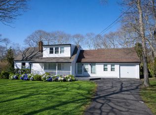 4 Wilson Dr, Hampton Bays, NY 11946