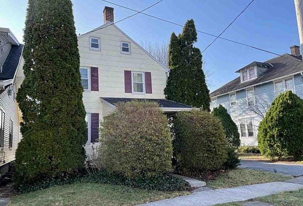 1st image of 518 4th St