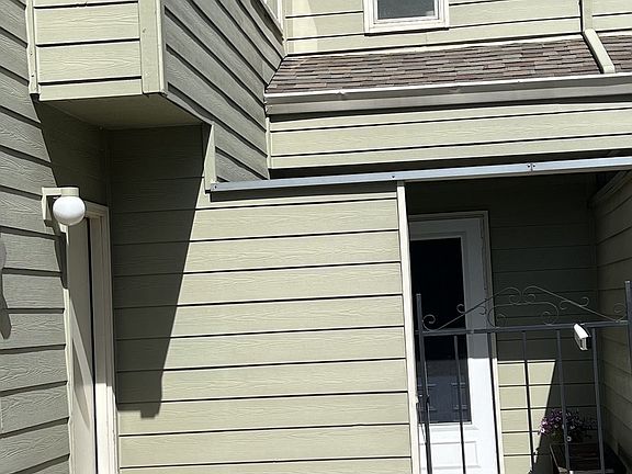 3rd image of 4509 NE Plains Way 54 #54