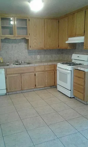 1012 Wilson Ave #A Photo 1 1012 Wilson Ave #A Photo 1