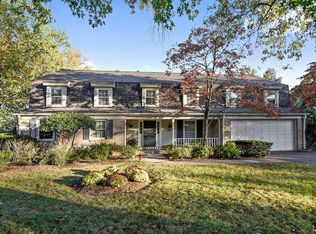 9129 Copenhaver Dr, Potomac, MD