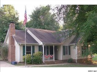 301 Colonial Cir, Wingate, NC 28174