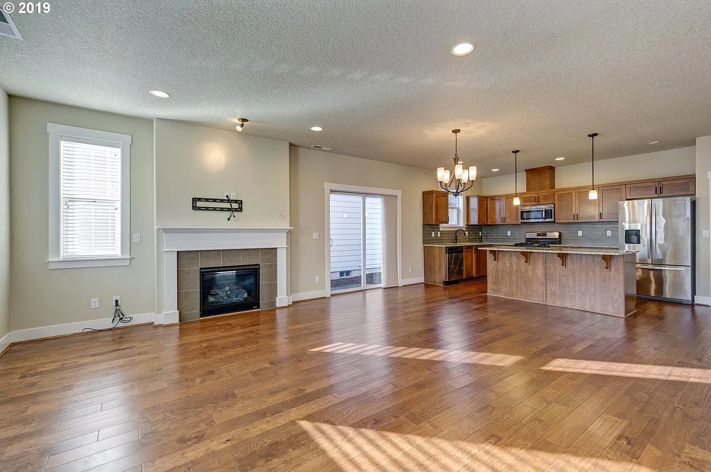 4 bedroom 2.5 bath House in Beaverton - Central A/C, Washer & Dryer, Garage! — Photo 4