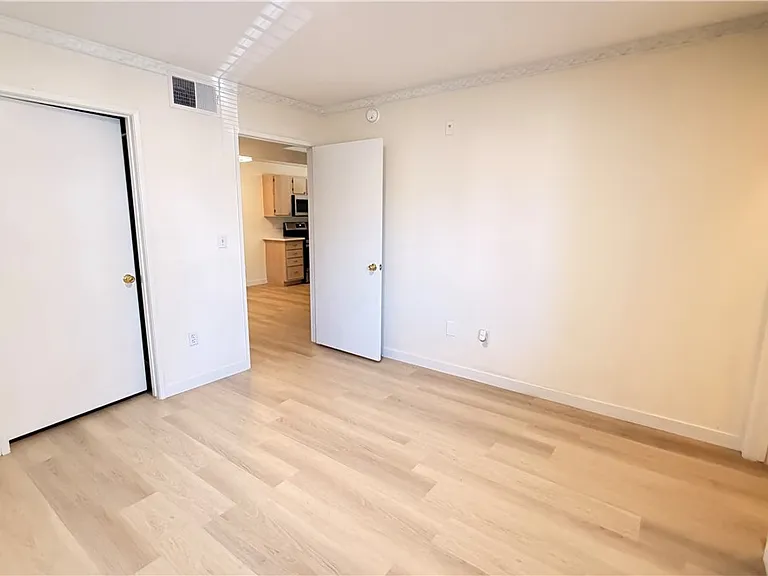 7885 W Flamingo Rd #1131 — Photo 25