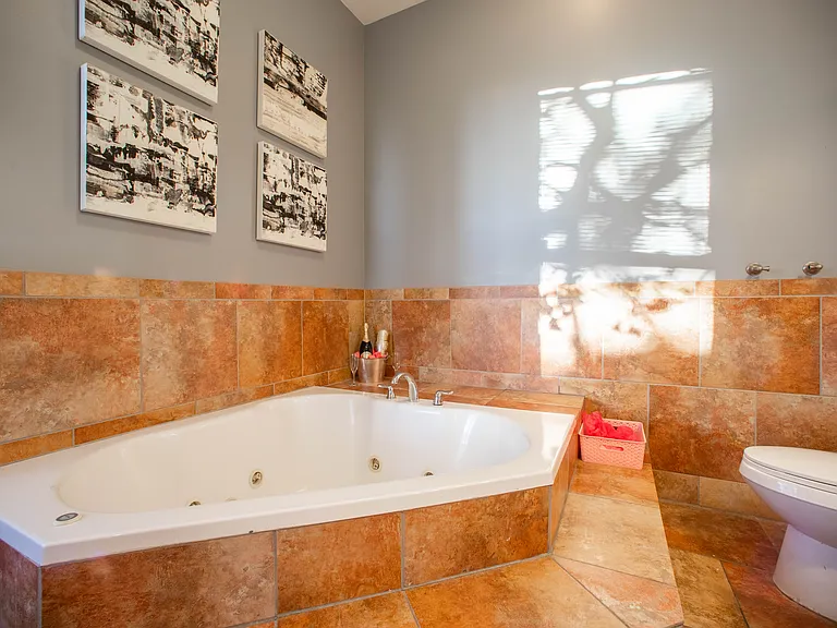 6337 S Drexel Ave — Photo 4