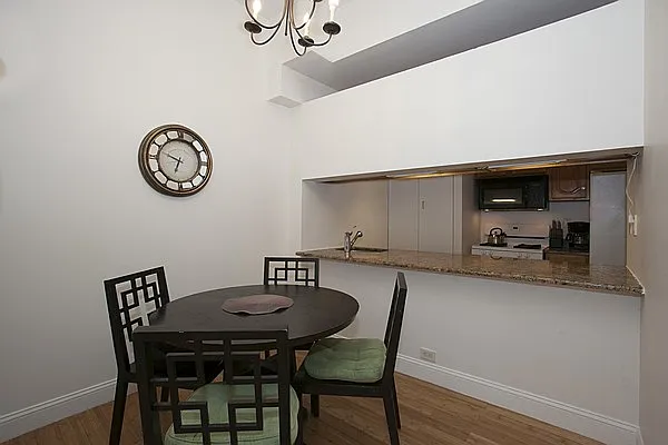 Sold by Hudson 3 Inc | media 3