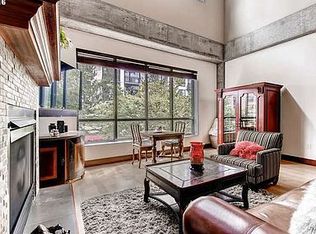 922 NW 11th Ave APT 104, Portland, OR 97209
