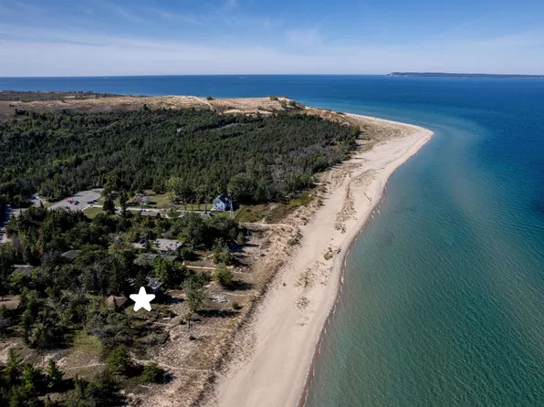 8726 W Sleeping Bear Rd, Glen Arbor, MI 49636
