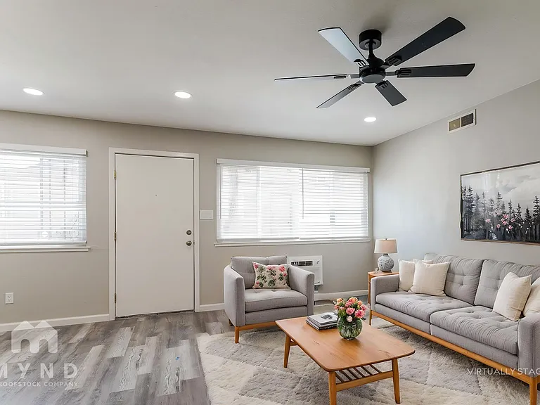 905 Carro Dr #2 — Photo 2