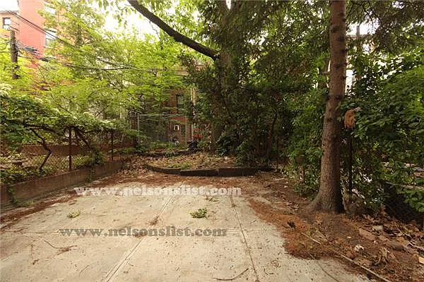 Rented by R New York | media 16