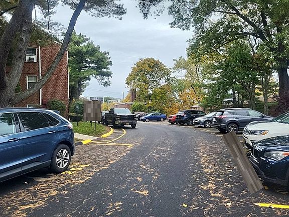 4th image of 25 Fieldstone Dr APT 212