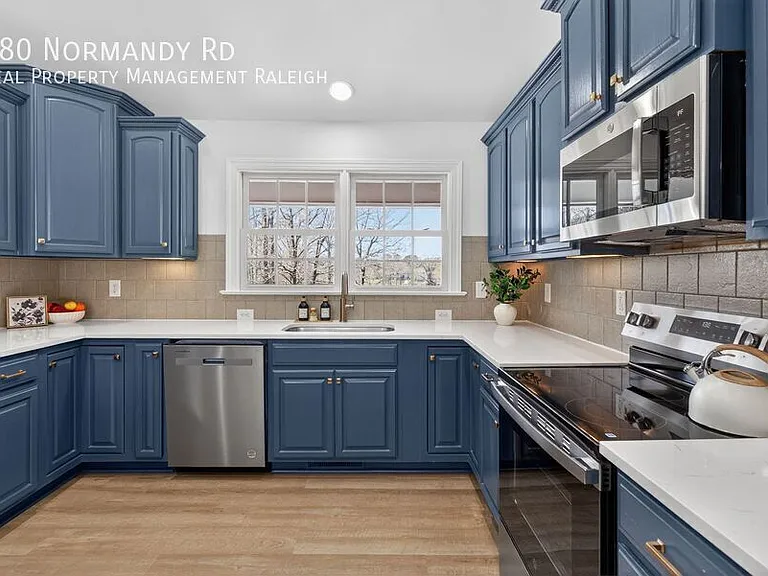 180 Normandy Rd — Photo 9