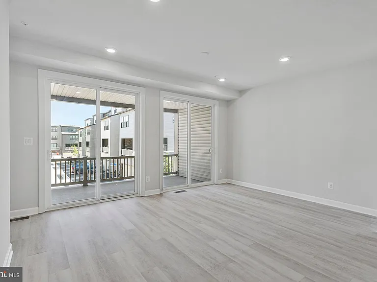 22266 Philanthropic Dr — Photo 24