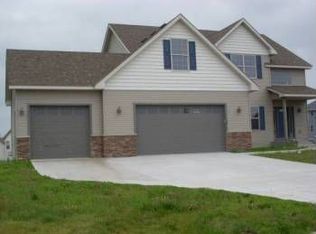 1615 Rolling Hills Ln, River Falls, WI 54022