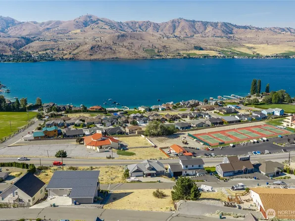 115 San Remo Ln, Chelan, WA 98816
