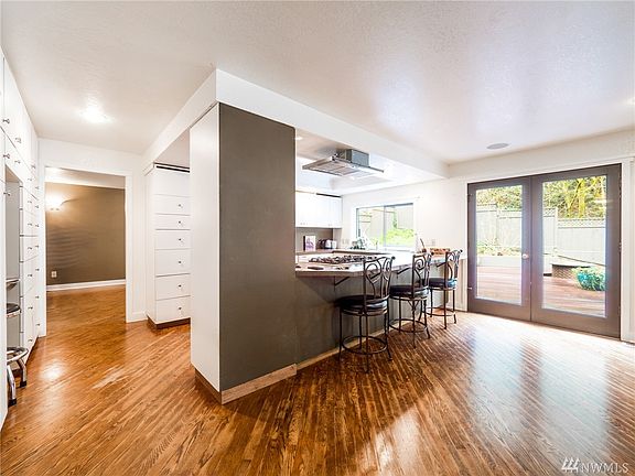 4th image of 18249 35th Ave NE