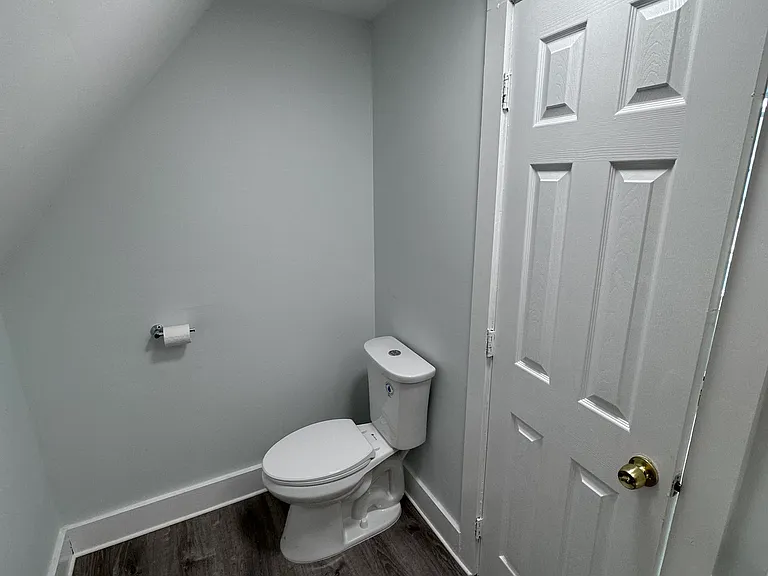 111 Laurel Hill Ave #3 — Photo 7