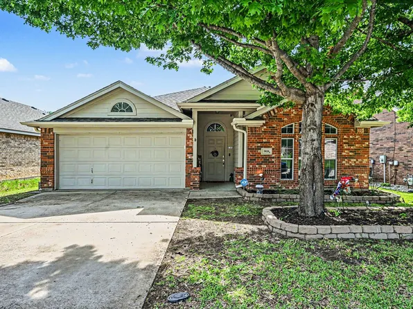 5828 Red Drum Dr, Fort Worth, TX 76179