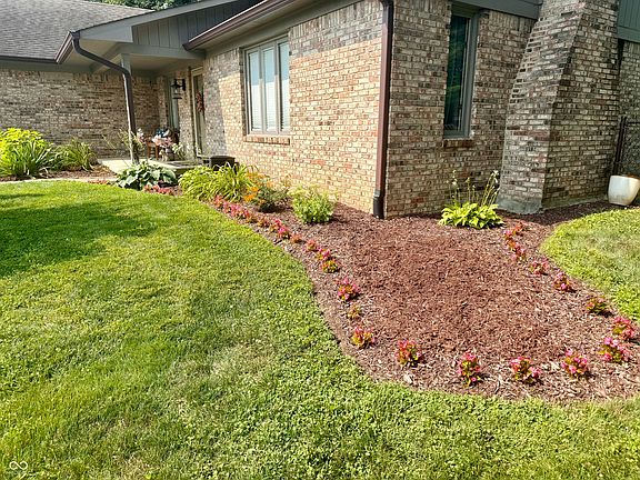 3rd image of 1210 Renee Dr