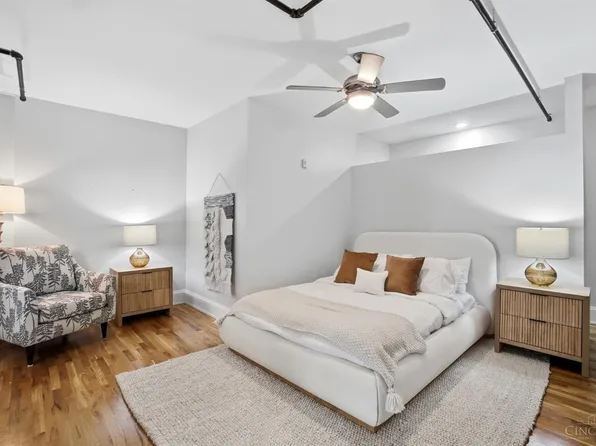 1415 Vine St APT 305, Cincinnati, OH 45202