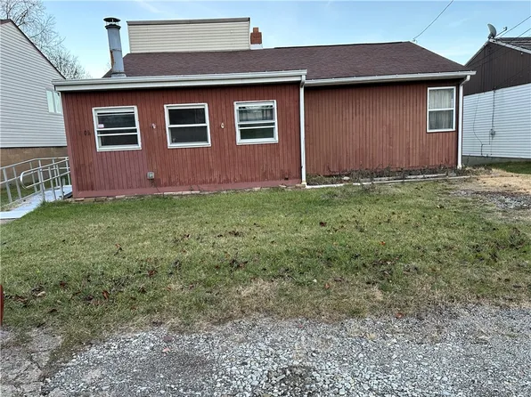 1308 McClelland Dr, McKeesport, PA 15133