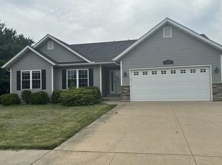 516 McDow Dr, Jerseyville, IL 62052
