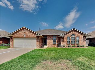 1809 Fairmont Ln, Edmond, OK 73013