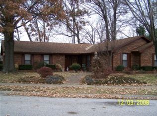 6587 Brookwood Dr, Owensboro, KY 42301