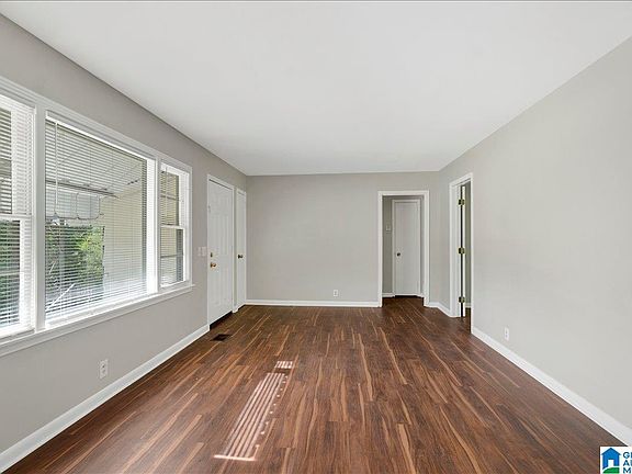 3rd image of 1521 Heron Dr