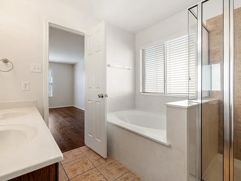 3918 Texas Hawthorn — Photo 12