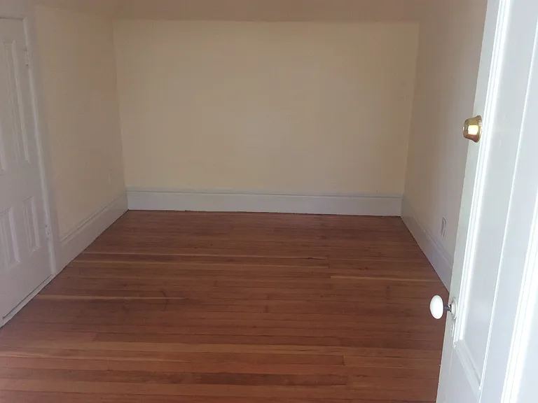 1421 2nd St #2 — Photo 16