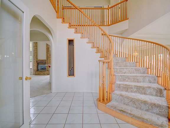 3rd image of 2038 Rivers Edge Dr NE