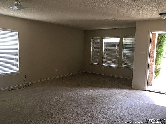 1st Living Area