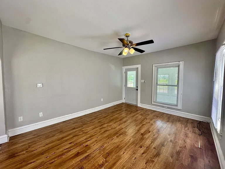 1332 C St SW — Photo 5