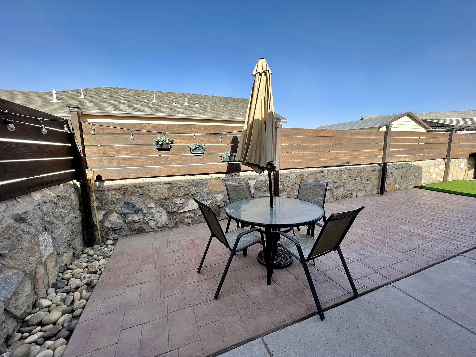 3 bed, 1053 sqft, $1,800 — Photo 4