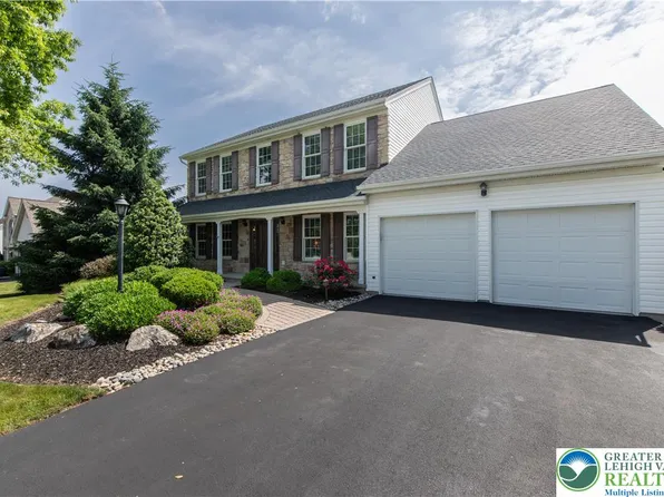 4634 Ashley Ln, Bethlehem, PA 18017