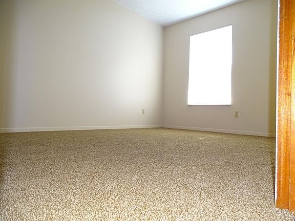 5th image of 200 Heritage Cir