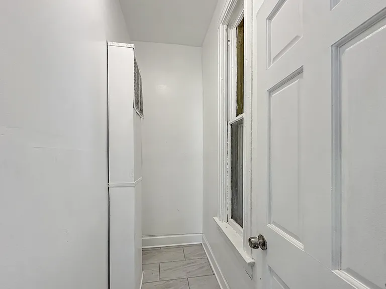 5543 S Shields Ave #2 — Photo 7