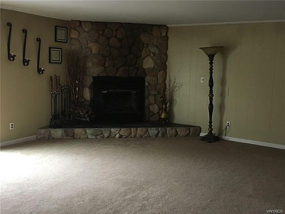 5th image of 339 Zimmerman Blvd