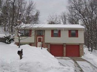 109 Spruce Valley Dr, Pittsburgh, PA