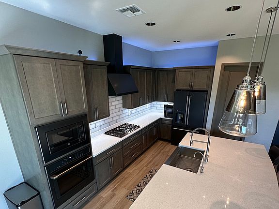 4th image of 1087 W Snowbell Ave