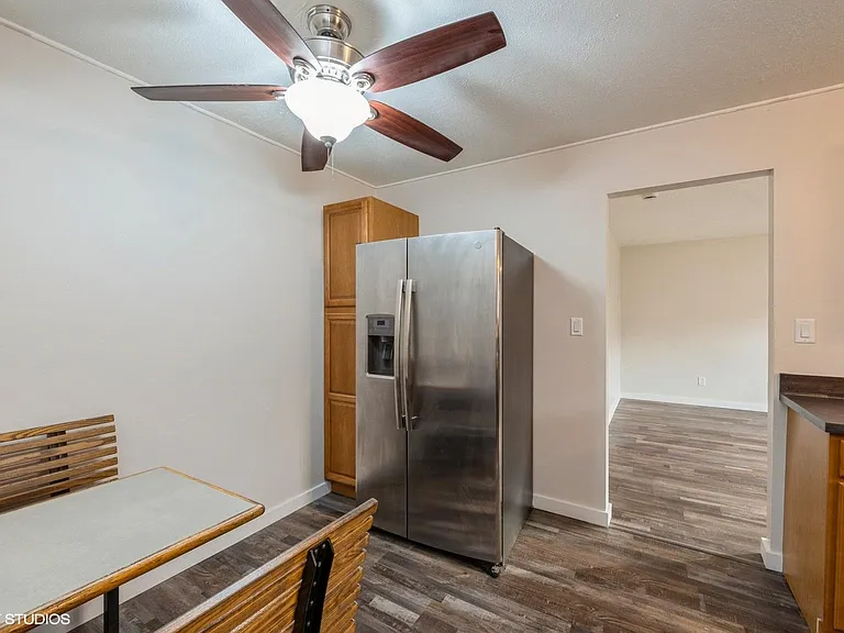 1116 Penny Ln — Photo 4