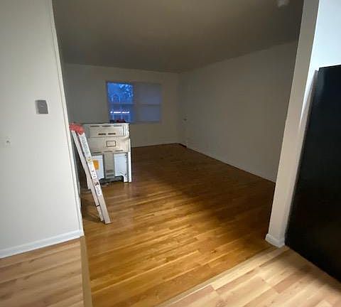 living area behind the kitchen