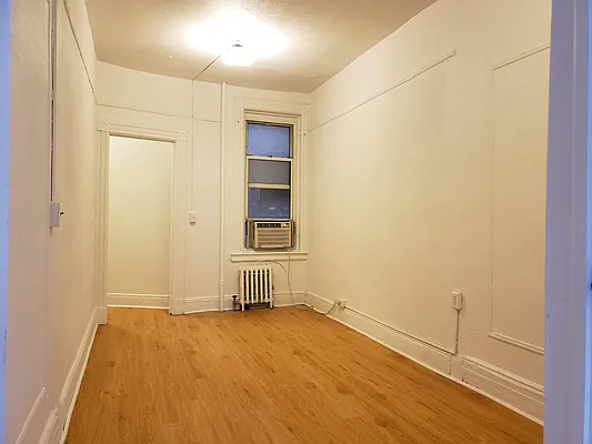 Rented by Brownstone Property Group | media 22