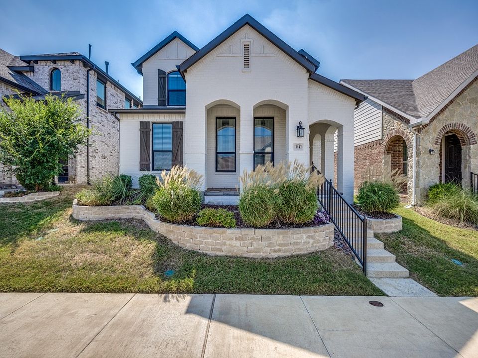 1st image of 904 Pearl Pl